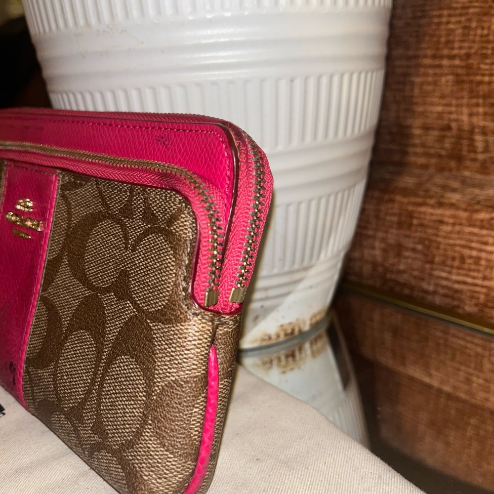 Coach Fuchsia and Brown Signature Wristlet - Picture 5 of 5